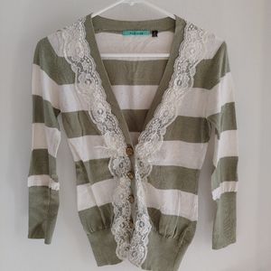3/$10 Cute cardigan